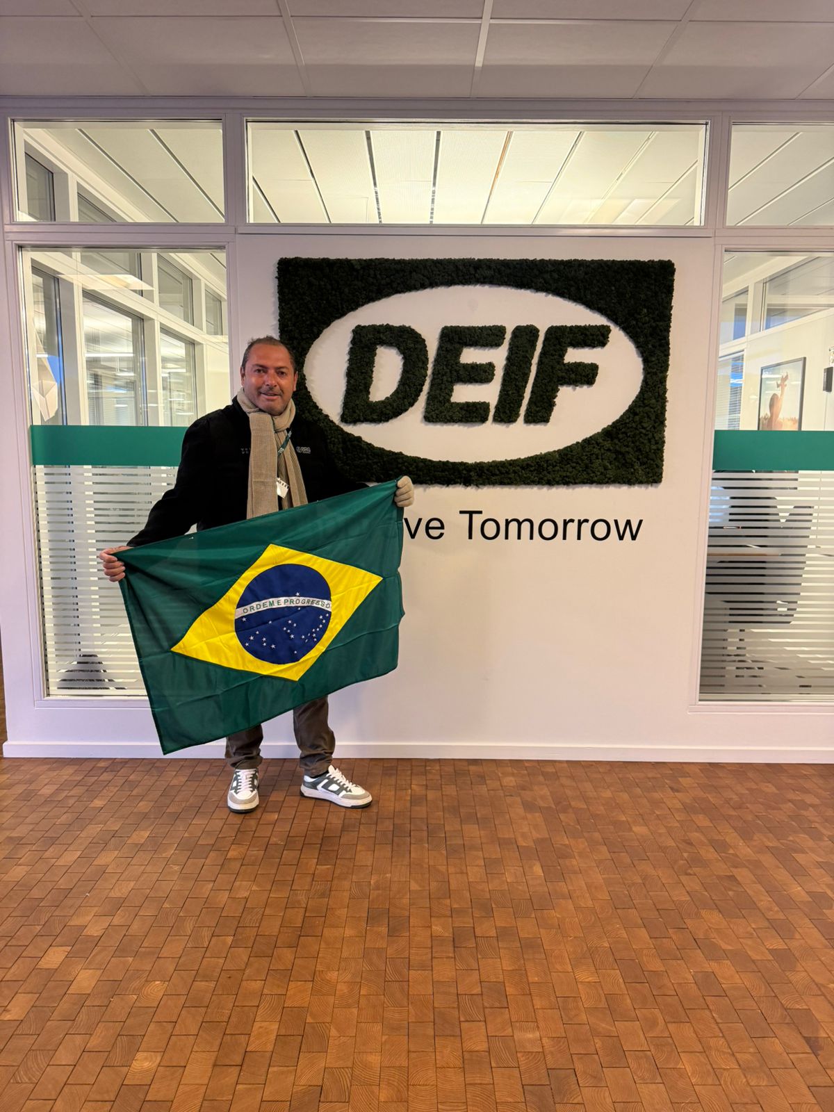 Visita Estratégica à DEIF na Dinamarca fortalece parceria entre AMS, BRG e referência global em automação